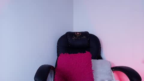 Alicia Kyse  online show from July 16, 3:21 am