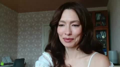Alicia online show from June 24, 8:10 am