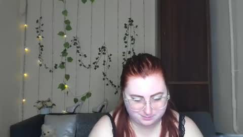 Alicia online show from May 10, 5:25 am