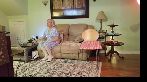 Alicia deHart  Help me reach 1000 Followers. Its FREE online show from April 13, 1:21 am