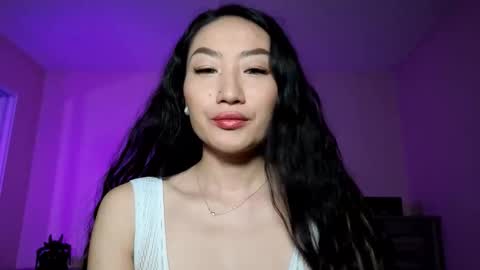 Alicia Hebi online show from November 2, 2:06 pm