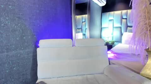 Ali Diaz online show from June 8, 7:59 pm