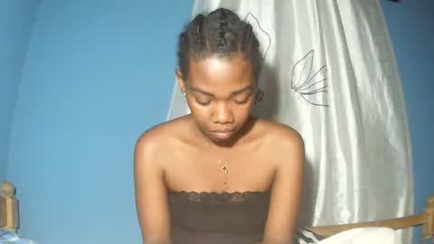 alihane21 online show from January 7, 9:09 pm