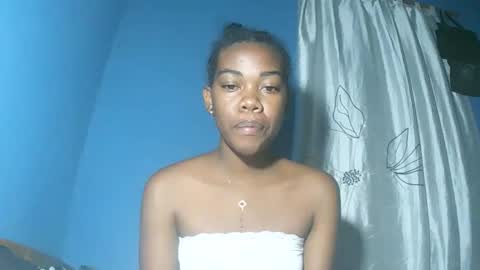 alihane21 online show from February 18, 5:35 pm