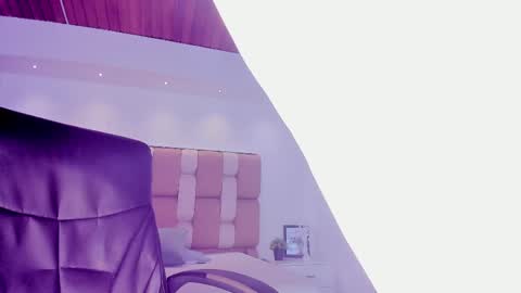 Alice online show from March 6, 5:54 pm