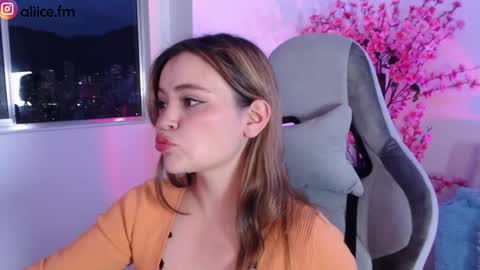 Alicia en el pas de las maravillas online show from September 8, 11:15 pm