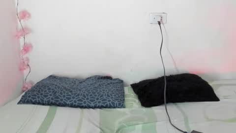 Snapshot of aliissa_moree chatting on September 10, 7:26 pm aliissa moree online show from September 10, 7:26 pm