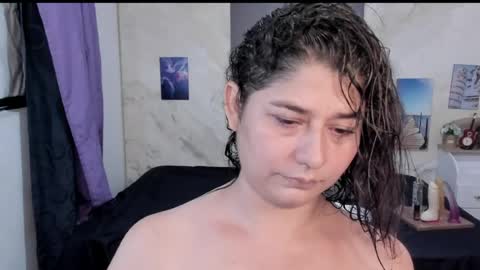 alinabozz1 online show from July 22, 4:58 am