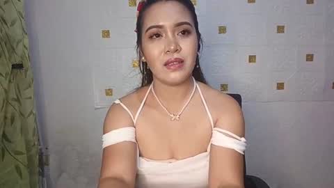 Emma online show from June 20, 3:07 pm
