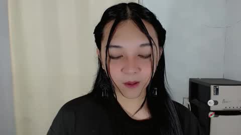 Shanti xhey online show from December 13, 7:53 pm