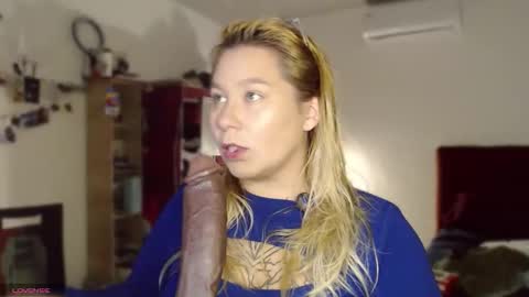 alisa_u online show from May 26, 9:54 pm