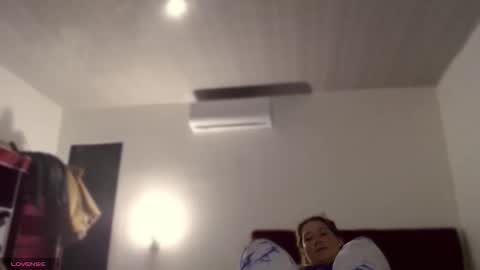 alisa_u online show from May 29, 11:25 pm