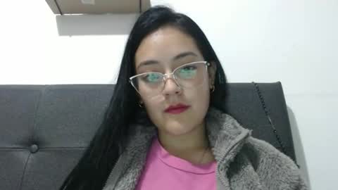 alisha_9997 online show from February 21, 11:52 pm
