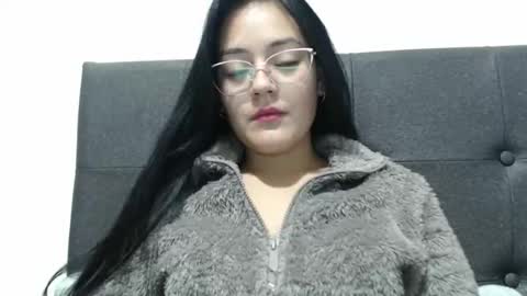 alisha_9997 online show from May 15, 10:12 am