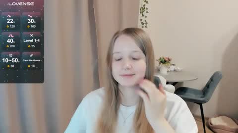 Alya online show from December 4, 2:38 pm