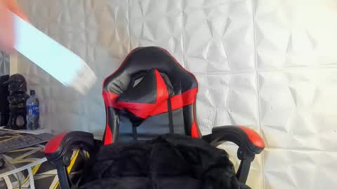 alishaevans_rs online show from January 12, 3:19 pm