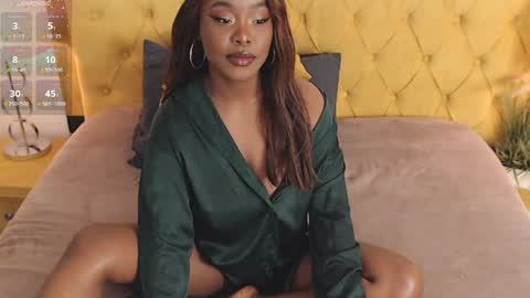 Luna online show from April 4, 6:59 pm