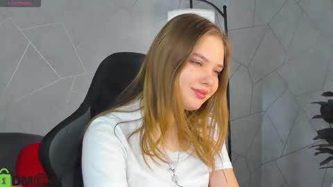 Alisia online show from February 24, 1:41 am