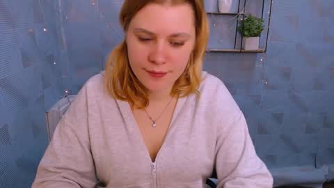 Alisia online show from January 13, 10:25 am