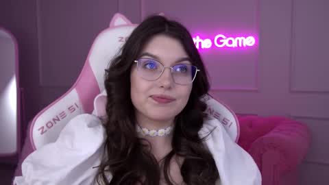 Alis online show from March 4, 1:06 pm