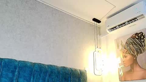 alisson_fox69 online show from November 2, 3:17 am