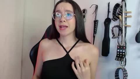 Alisson Beckett online show from March 3, 12:17 am