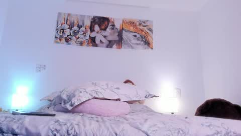 Snapshot of alissonroyce chatting on October 19, 3:44 am Goddess online show from October 19, 3:44 am