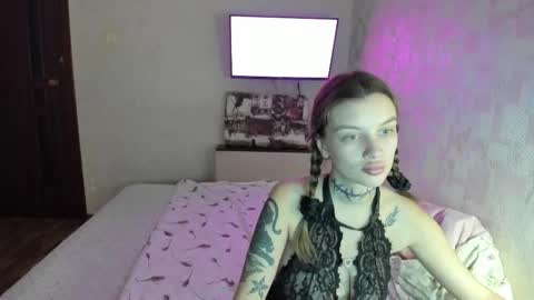 AlisTrisx online show from September 13, 2:41 pm