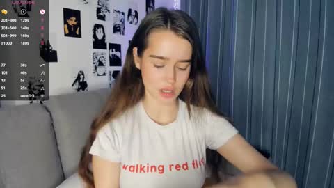 Alivia online show from November 7, 10:29 am