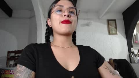 Alix online show from March 6, 5:14 am