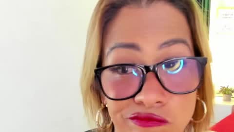 Alix online show from March 7, 9:07 am