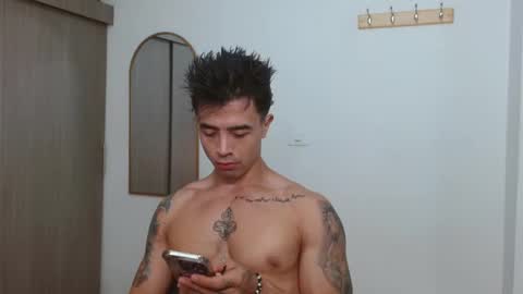 alix online show from November 25, 1:59 am