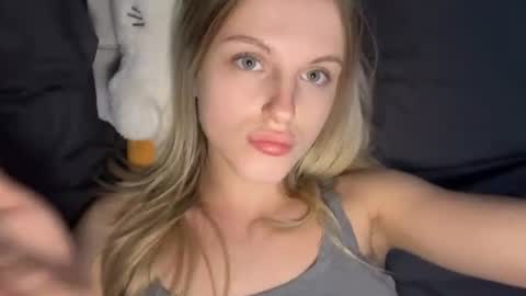 Kate online show from July 6, 3:03 pm