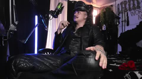   online show from February 14, 6:40 pm