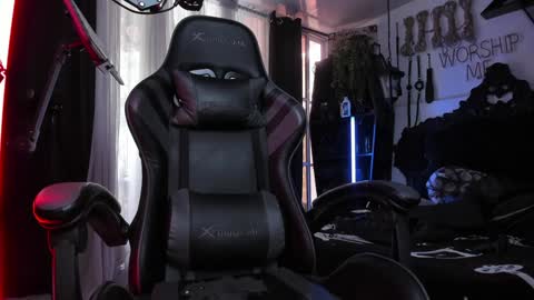   online show from January 21, 6:23 pm