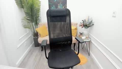 allayerty online show from November 15, 2:29 pm