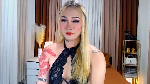 Your Lovely Allena online show from January 22, 4:33 pm