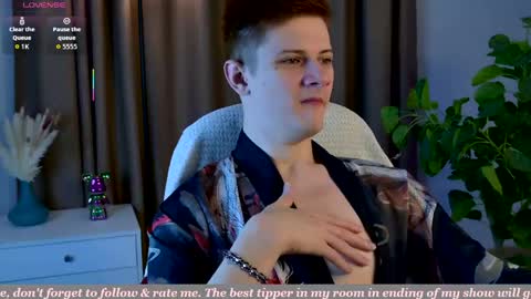 allert_ online show from April 11, 4:06 am