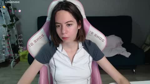 alice online show from December 15, 9:55 pm