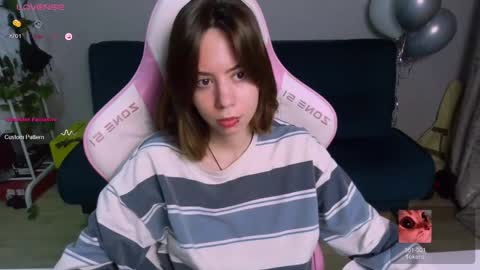 Snapshot of allie_hazie chatting on February 15, 12:15 am alice online show from February 15, 12:15 am