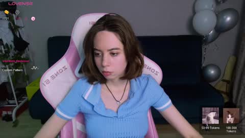 Snapshot of allie_hazie chatting on February 17, 10:49 pm alice online show from February 17, 10:49 pm
