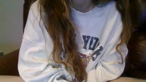 alliebearx online show from March 19, 3:50 pm