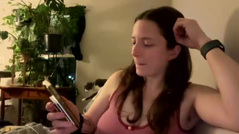 allielorde online show from December 19, 8:43 am