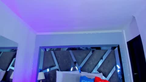    online show from March 3, 10:17 am