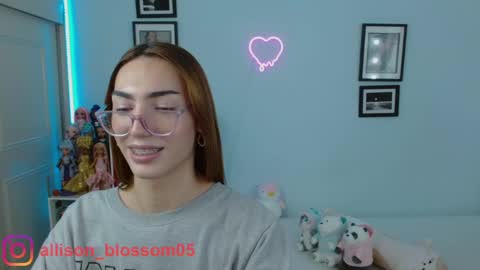   online show from February 7, 11:45 pm