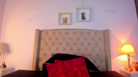 allisson online show from April 8, 12:08 pm