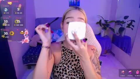 alloy_tiny online show from August 8, 6:18 pm