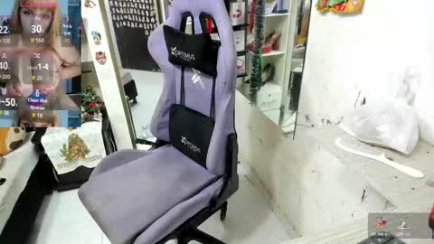 allsson_miller online show from December 1, 5:55 pm