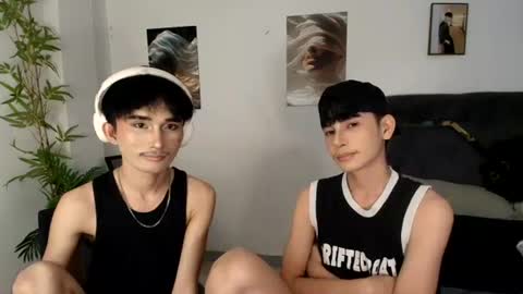 kim and josh online show from June 16, 2:43 pm