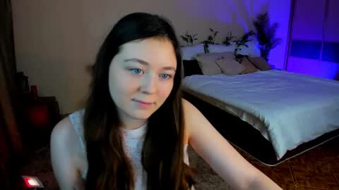 alluringeyess online show from January 13, 4:37 pm